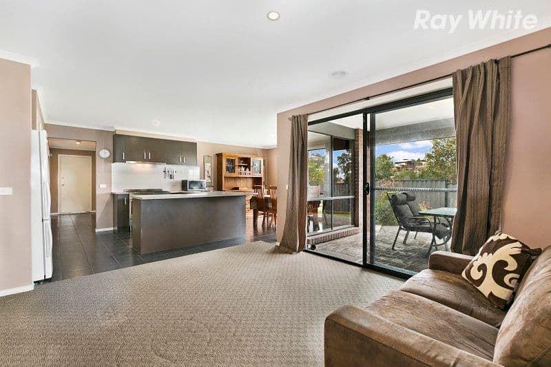 26 Windermere Boulevard, Pakenham VIC 3810, Pakenham - Thumbnail 5
