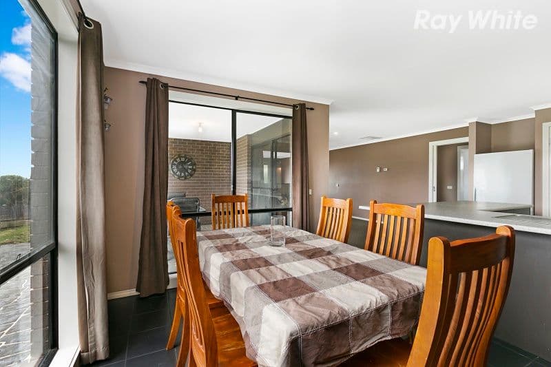 26 Windermere Boulevard, Pakenham VIC 3810, Pakenham - Thumbnail 6