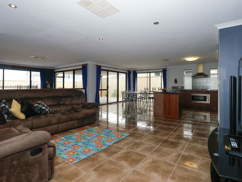 5 Hillsborough Parkway, RIDGEWOOD WA 6030, Ridgewood - Thumbnail 5