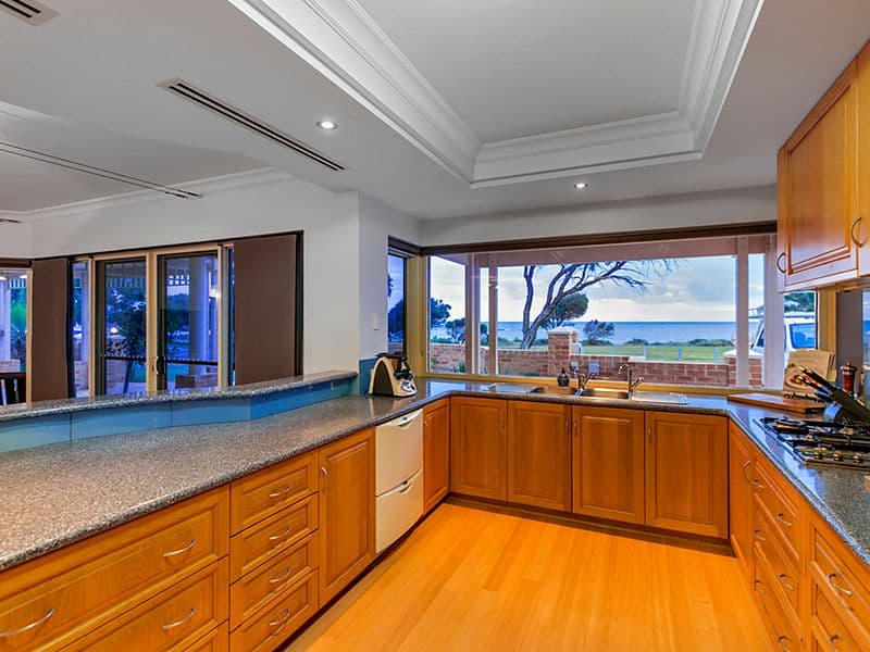 102 Kempton Street, Bluff Point WA 6530, Bluff Point - Thumbnail 6