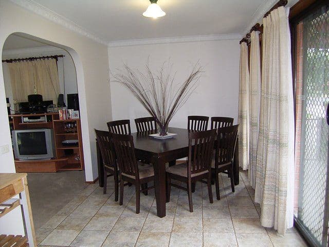 9 St Andrews Circuit, THURGOONA NSW 2640, Thurgoona - Thumbnail 4