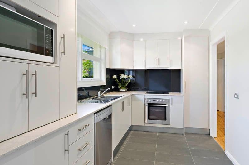 33 Amaroo Street, SYLVANIA NSW 2224, Sylvania - Thumbnail 2