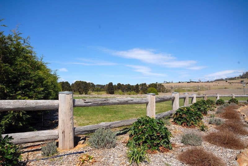 7 Llewllyn Drive, BRAIDWOOD NSW 2622, Braidwood - Thumbnail 2