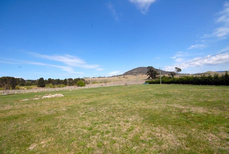 7 Llewllyn Drive, BRAIDWOOD NSW 2622, Braidwood - Thumbnail 5