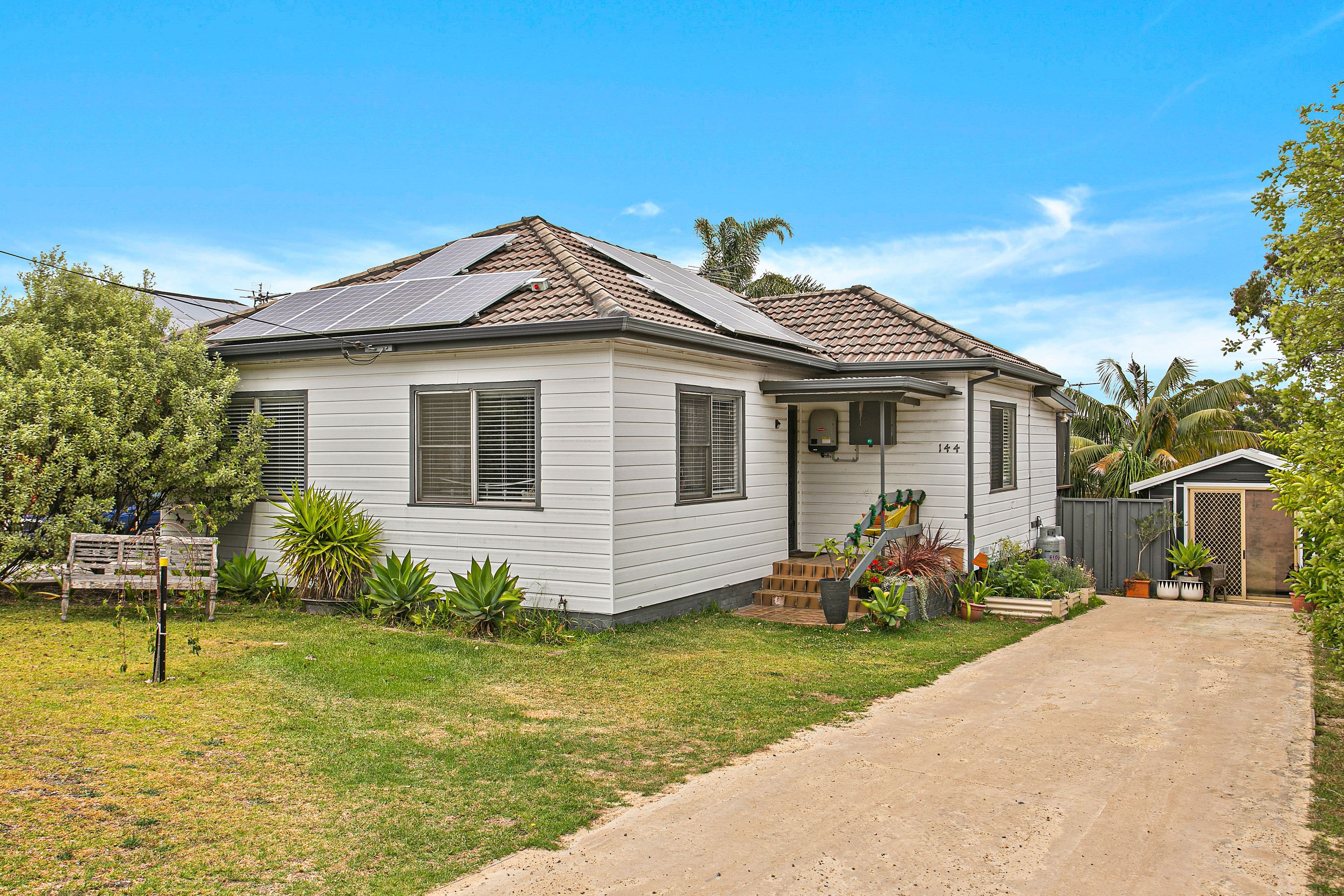 144 Parkes Street, Helensburgh - Thumbnail 6