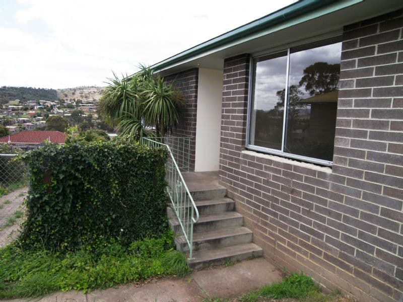 16 Holloway Drive, HERDSMANS COVE TAS 7030, Herdsmans Cove - Image 1