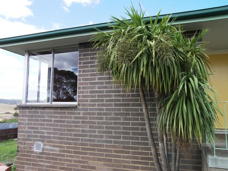 16 Holloway Drive, HERDSMANS COVE TAS 7030, Herdsmans Cove - Thumbnail 2