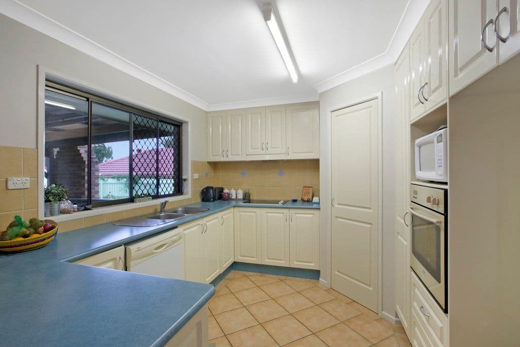 21 Tamarix Street, Alexandra Hills QLD 4161, Alexandra Hills - Thumbnail 2