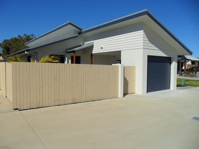 10 Coolum Court, EIMEO QLD 4740, Eimeo - Image 1