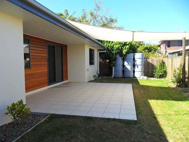10 Coolum Court, EIMEO QLD 4740, Eimeo - Thumbnail 3