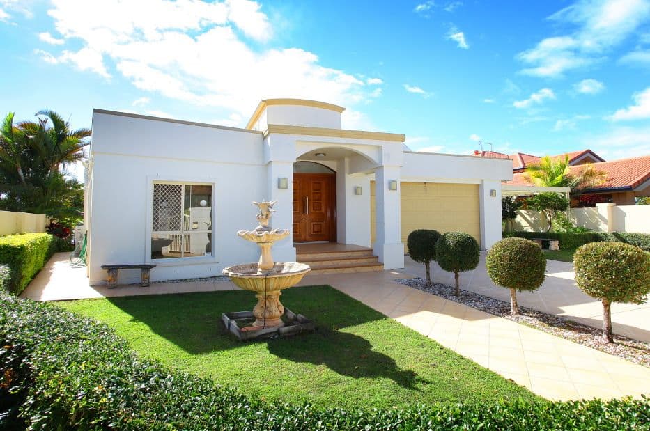 158 Port Jackson Boulevard, CLEAR ISLAND WATERS QLD 4226, Clear Island Waters - Thumbnail 2