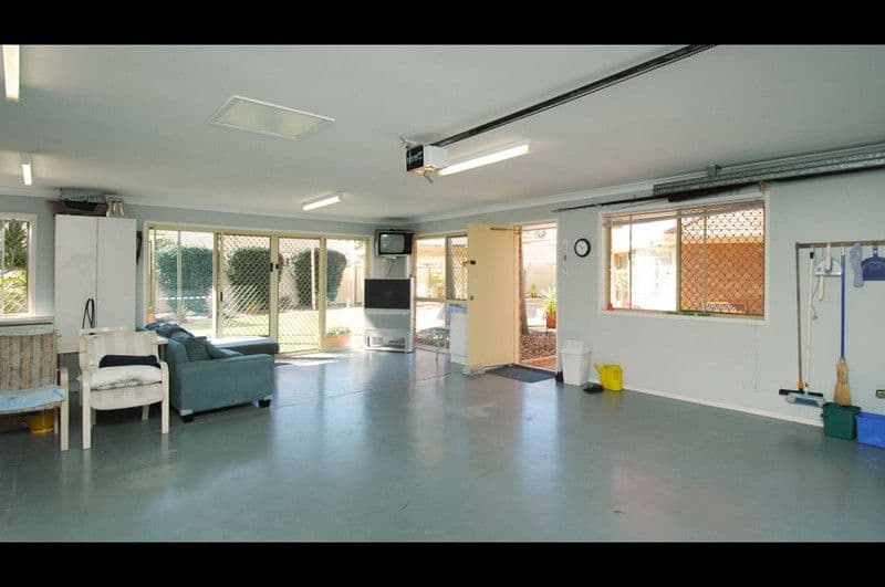 8 Henning Court, MERMAID WATERS QLD 4218, Mermaid Waters - Thumbnail 7