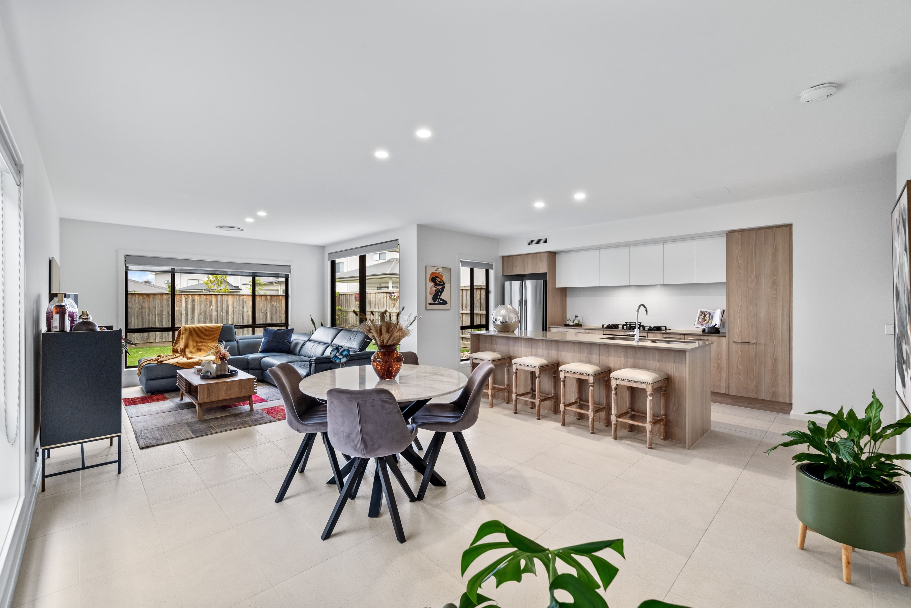 6 Roseworthy Way, GLEDSWOOD HILLS NSW 2557, Gledswood Hills - Thumbnail 3