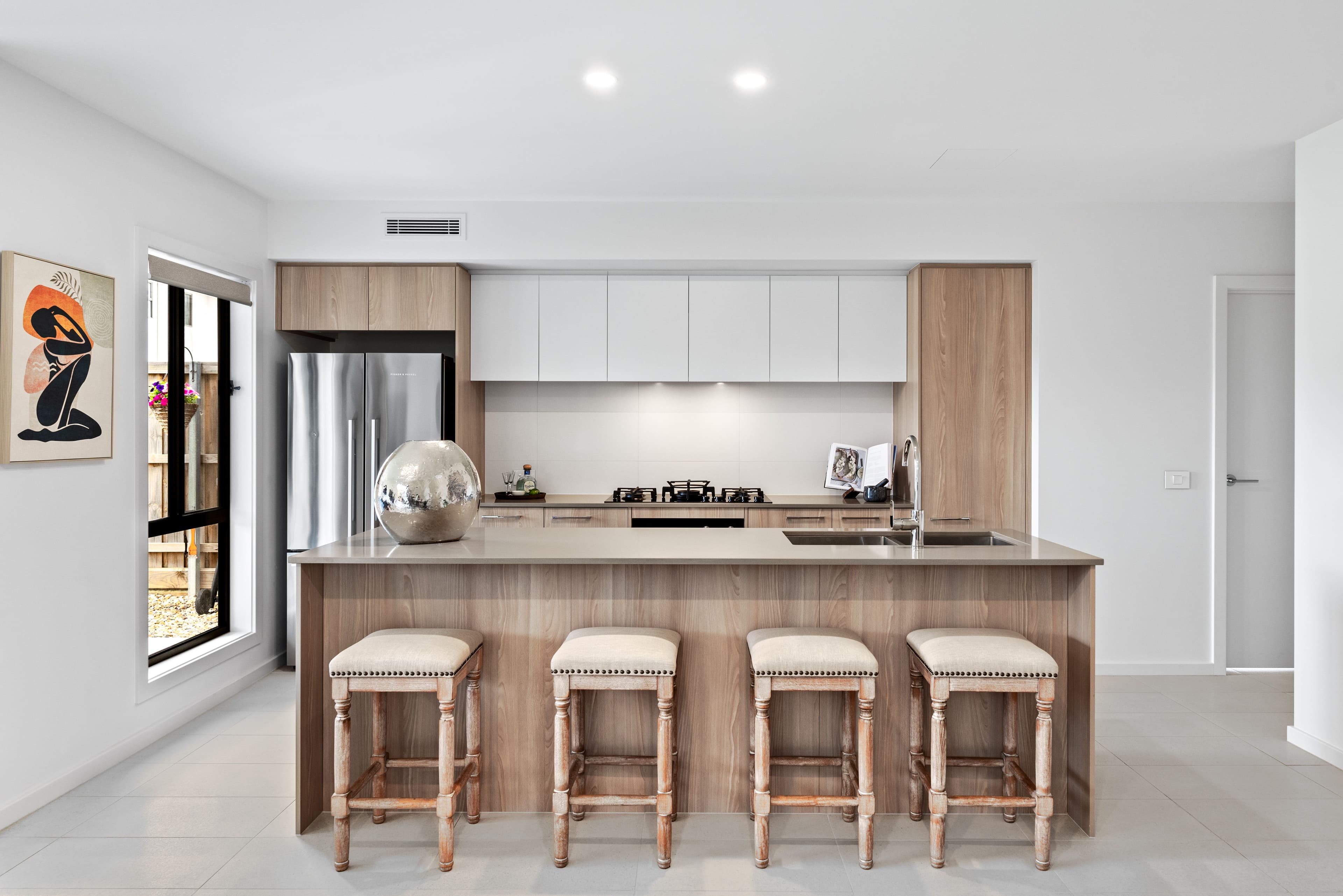 6 Roseworthy Way, GLEDSWOOD HILLS NSW 2557, Gledswood Hills - Thumbnail 4