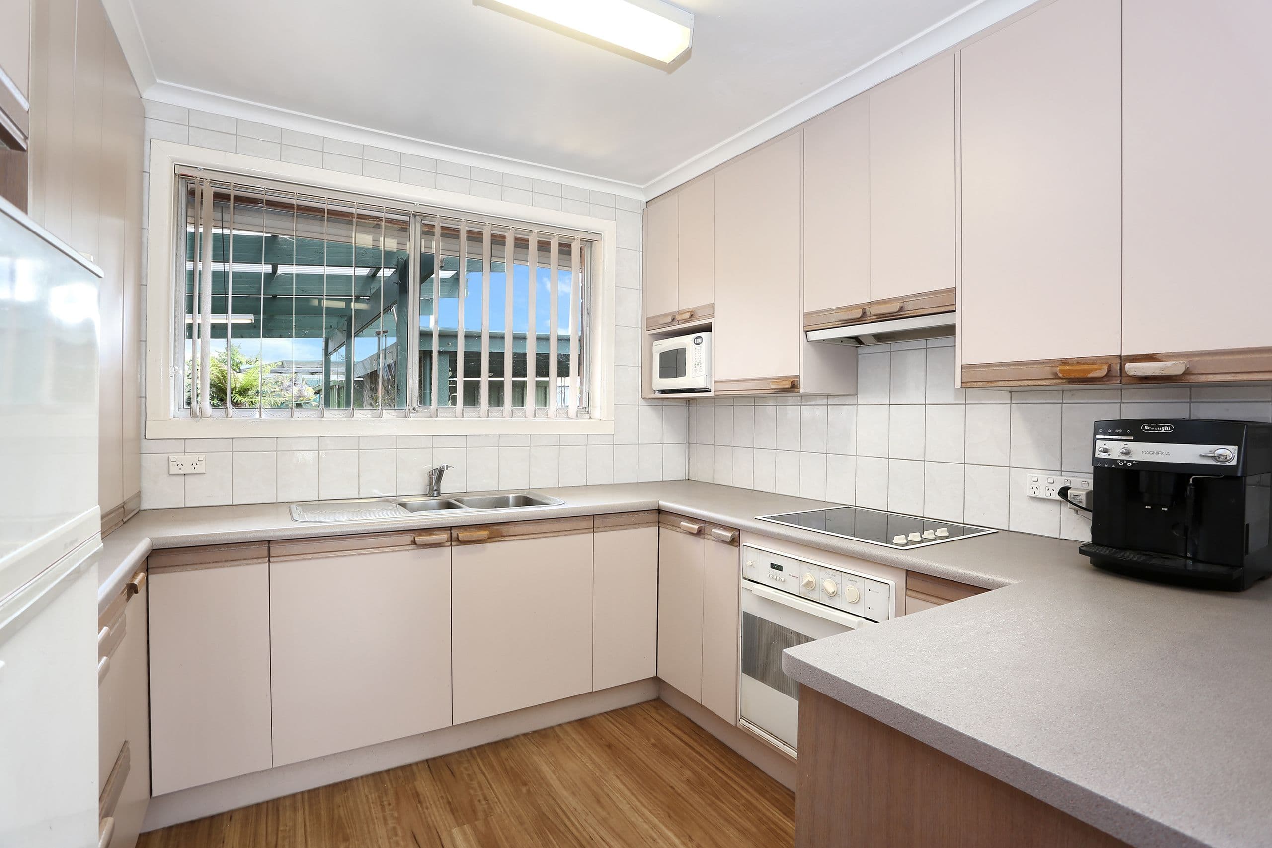 27 Louise Street, Lalor VIC 3075, Lalor - Thumbnail 2