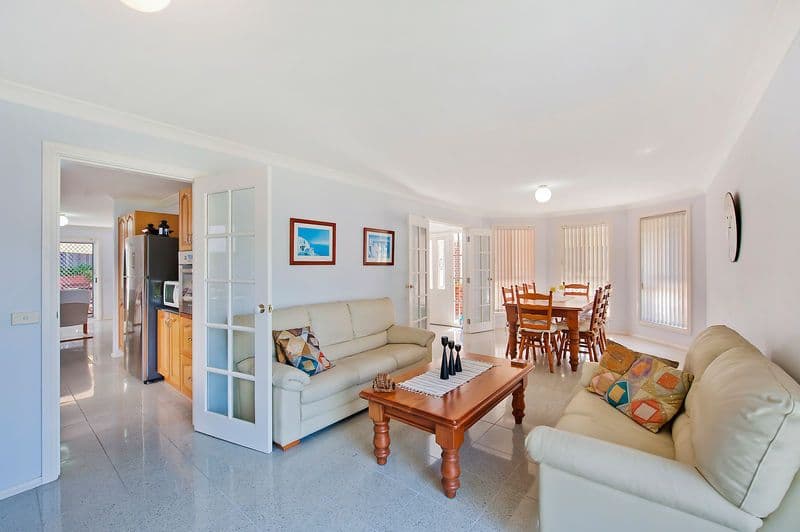 17 Tallowood Way, FRENCHS FOREST NSW 2086, Spacious Family Home In A Popular Bowral Pocket - Thumbnail 2