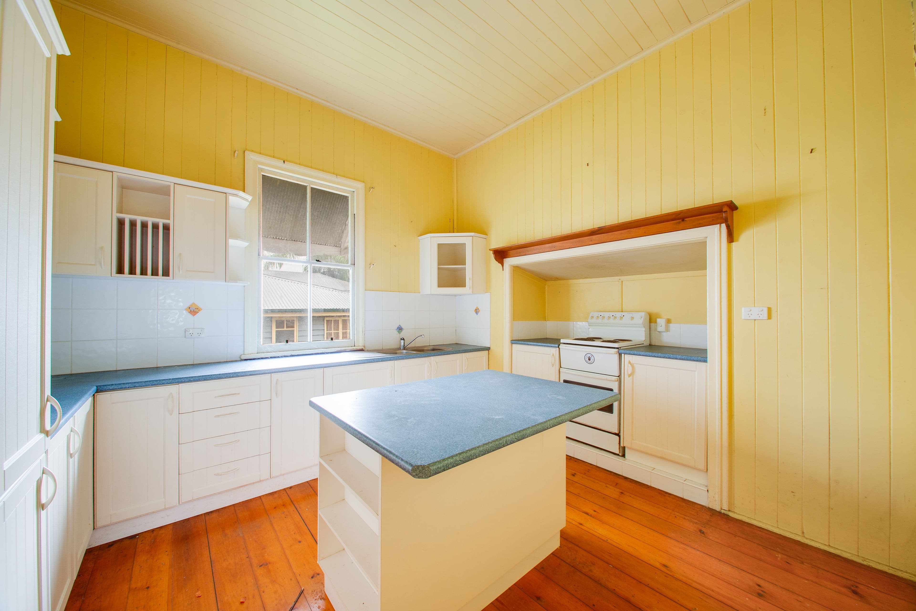 25 Woodford Street, One Mile QLD 4305, One Mile - Thumbnail 6
