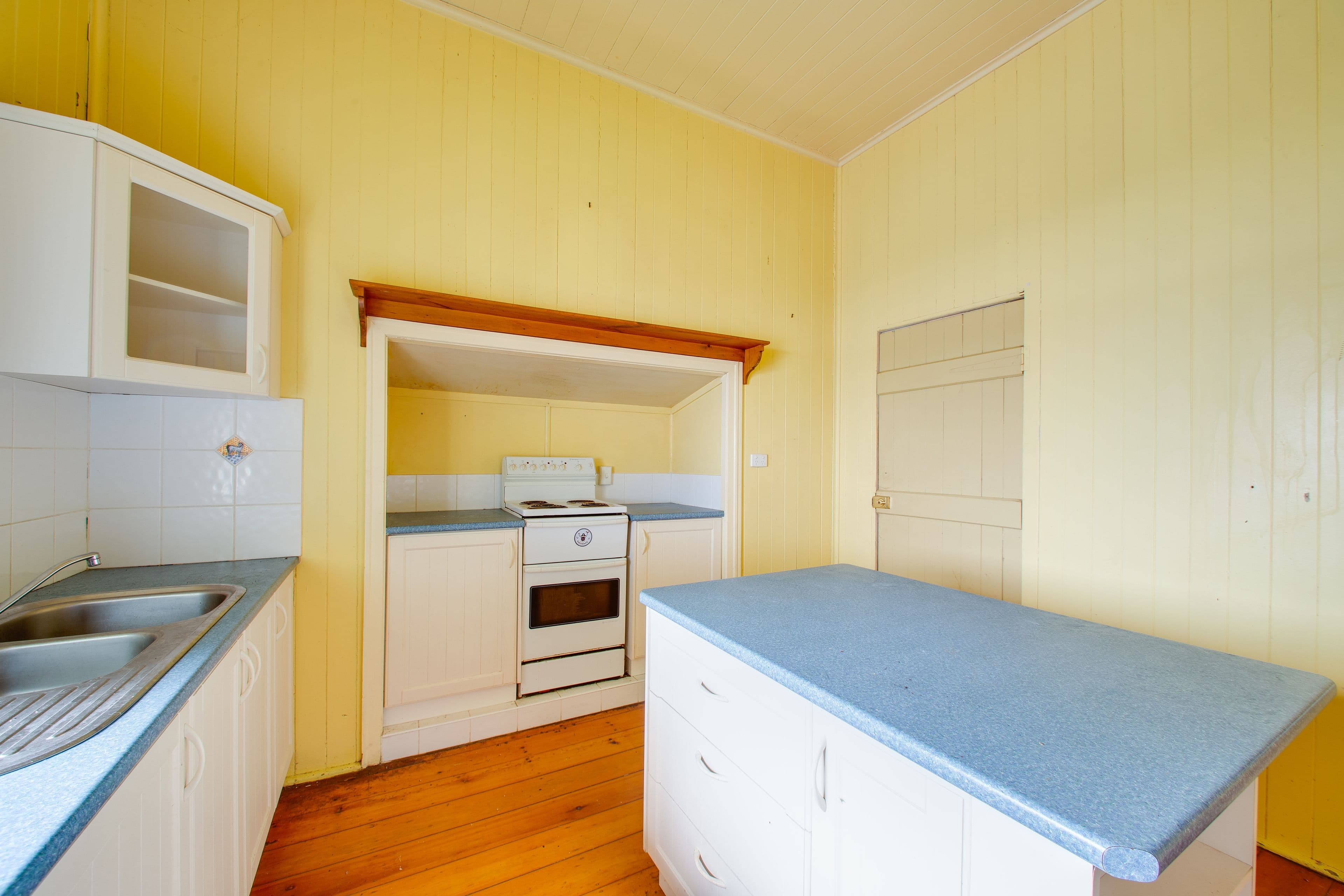 25 Woodford Street, One Mile QLD 4305, One Mile - Thumbnail 7