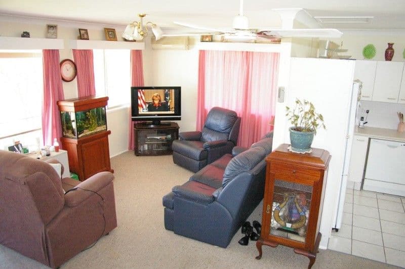 12 Orchid Avenue, DECEPTION BAY QLD 4508, Deception Bay - Thumbnail 2