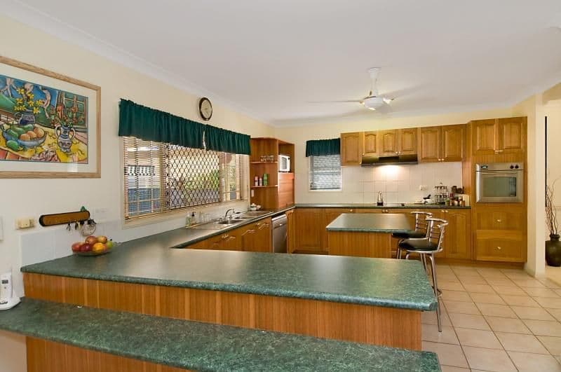 2 Fairview Place, BRIDGEMAN DOWNS QLD 4035, Bridgeman Downs - Thumbnail 7