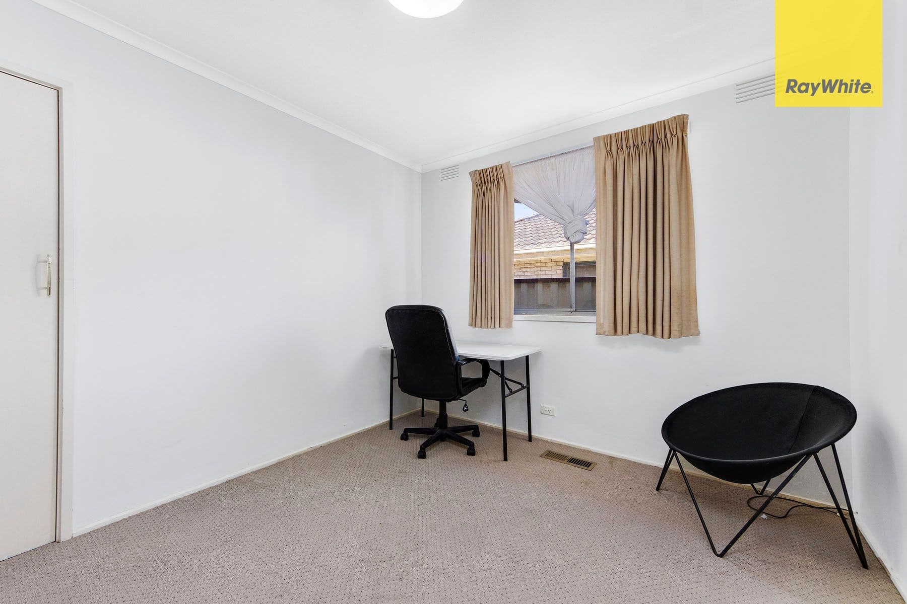 21 Erindale Avenue, Deer Park VIC 3023, Deer Park - Thumbnail 6