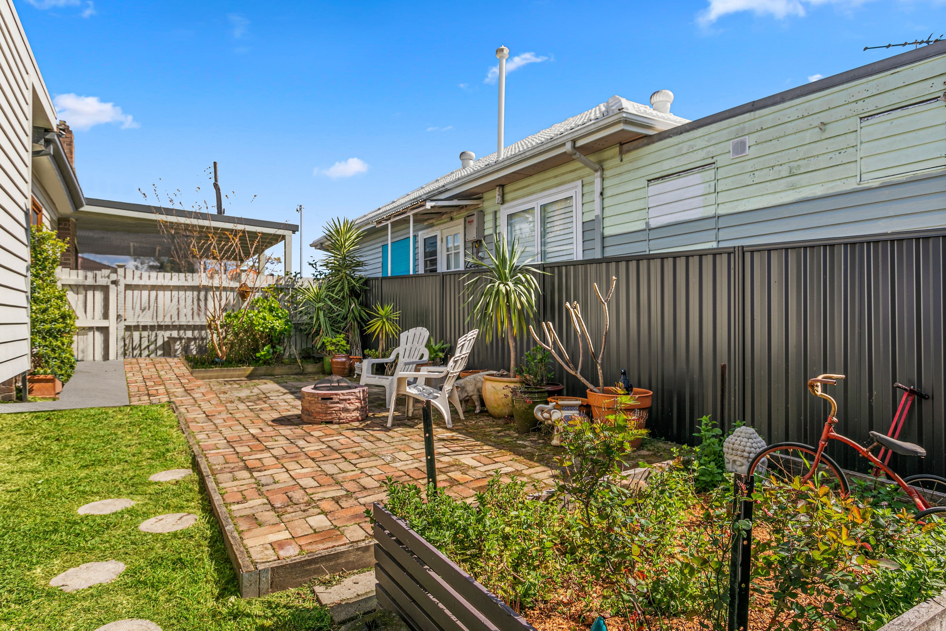 29 Beaconsfield Road, Mortdale NSW 2223, Mortdale - Thumbnail 2