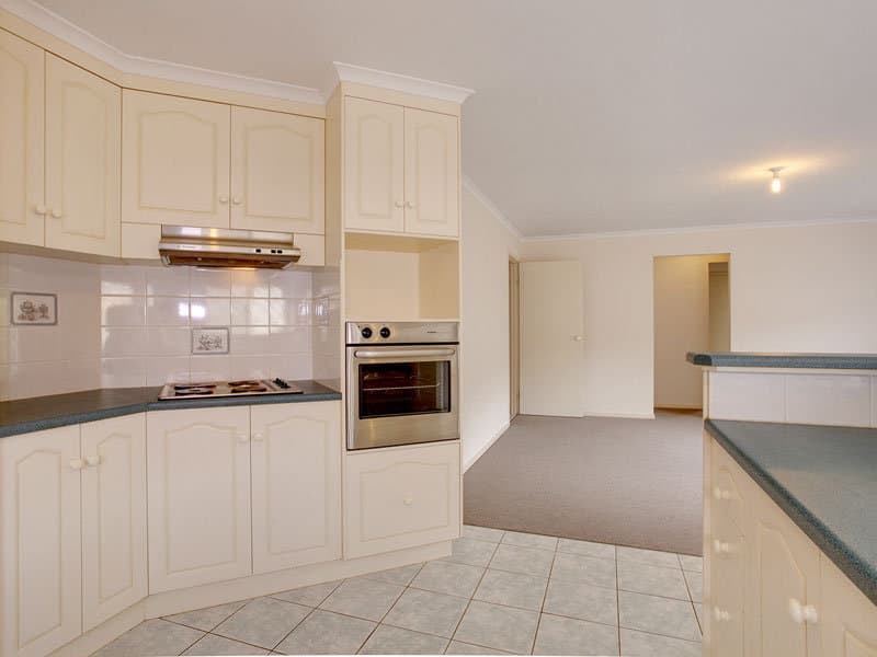 5 Hoylake Court, Seaford Rise - Thumbnail 2