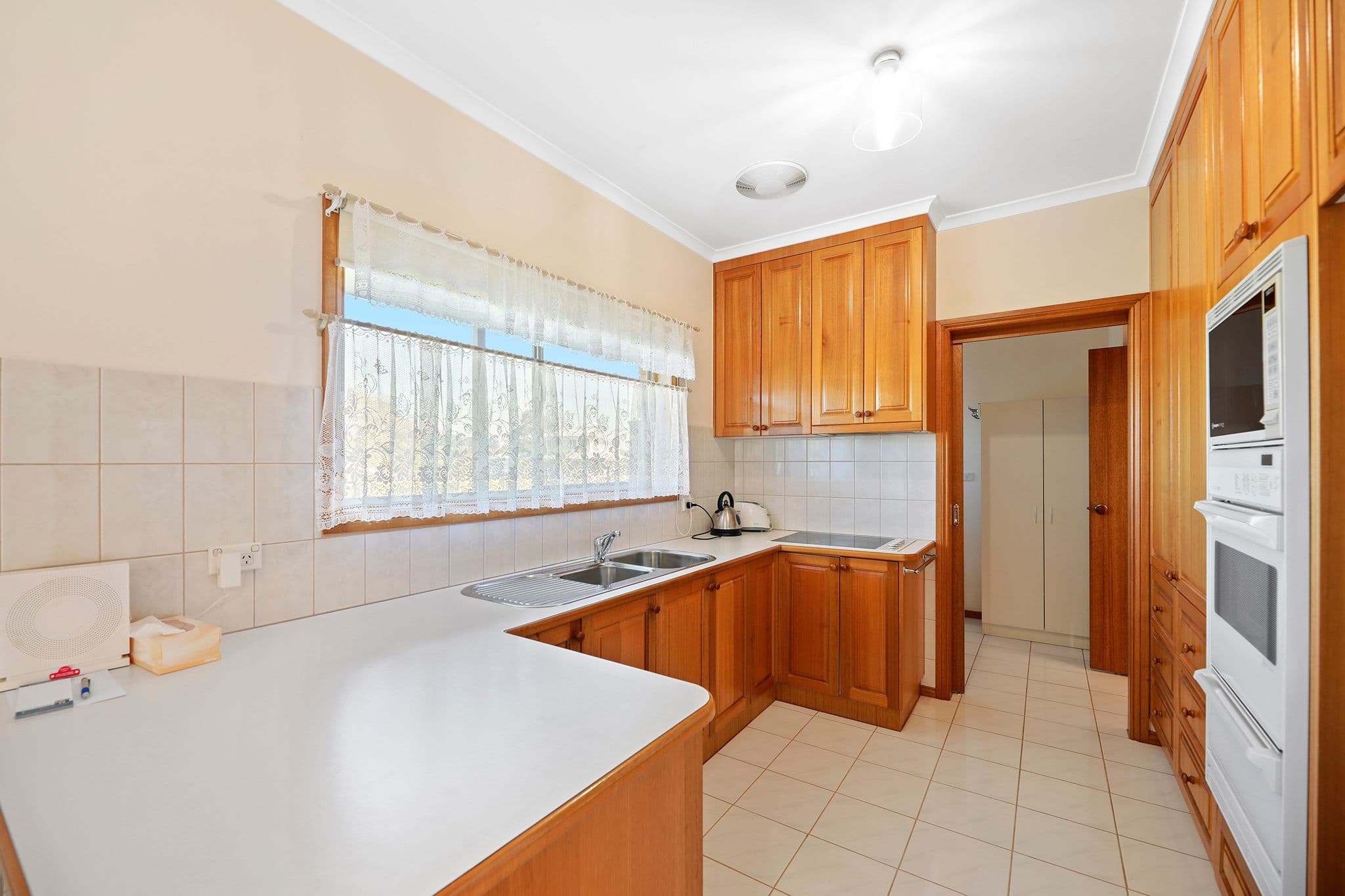 11 Arnup Crescent, Drouin VIC 3818, Drouin - Thumbnail 2