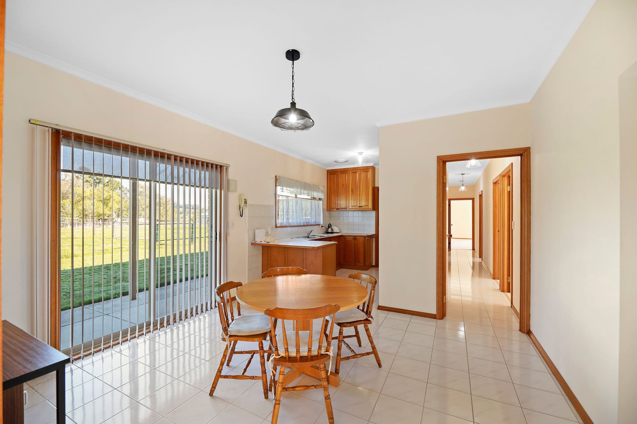 11 Arnup Crescent, Drouin VIC 3818, Drouin - Thumbnail 3