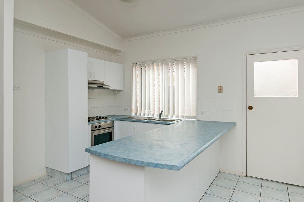 24 Columbus Place, FOREST LAKE QLD 4078, Forest Lake - Thumbnail 4