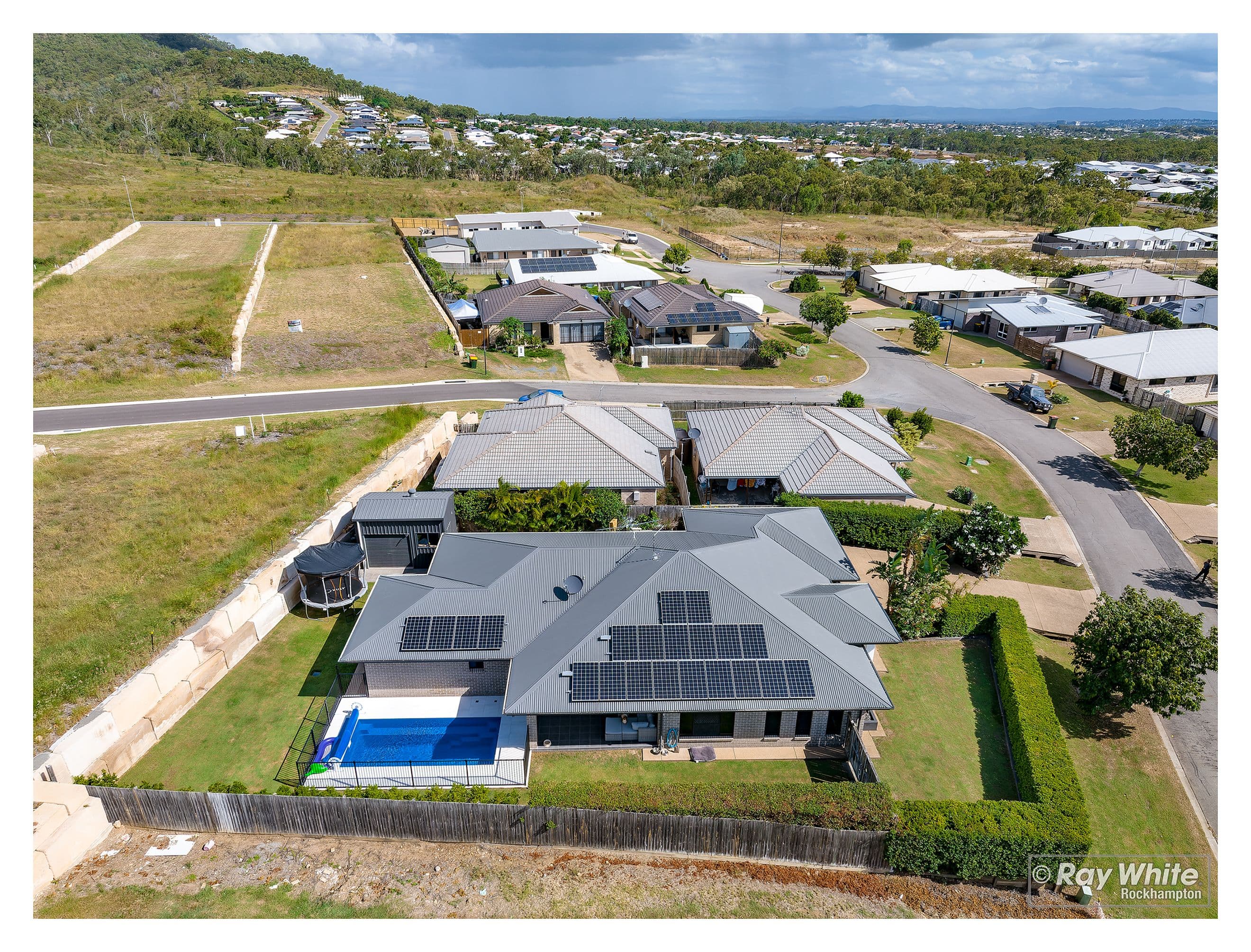 10 Jim Goldston Avenue, Norman Gardens QLD 4701, Norman Gardens - Thumbnail 3