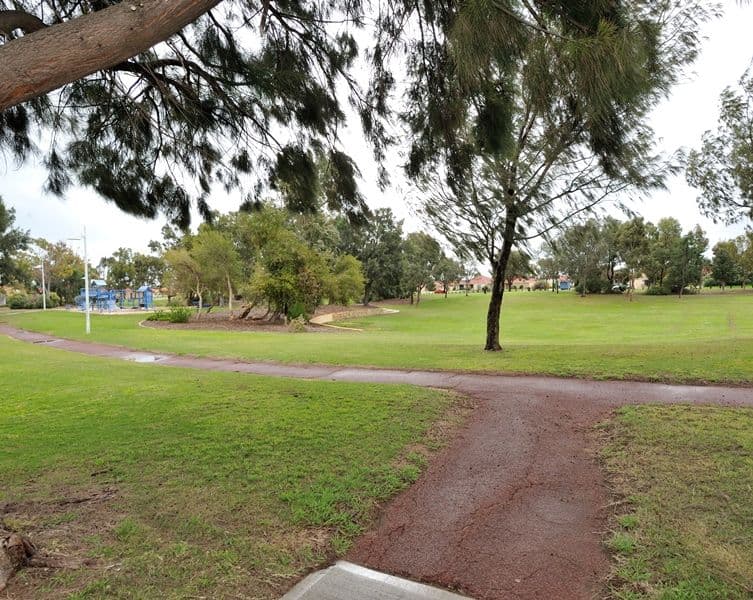 23 Silkhurst Place, WARNBRO WA 6169, Warnbro - Thumbnail 2