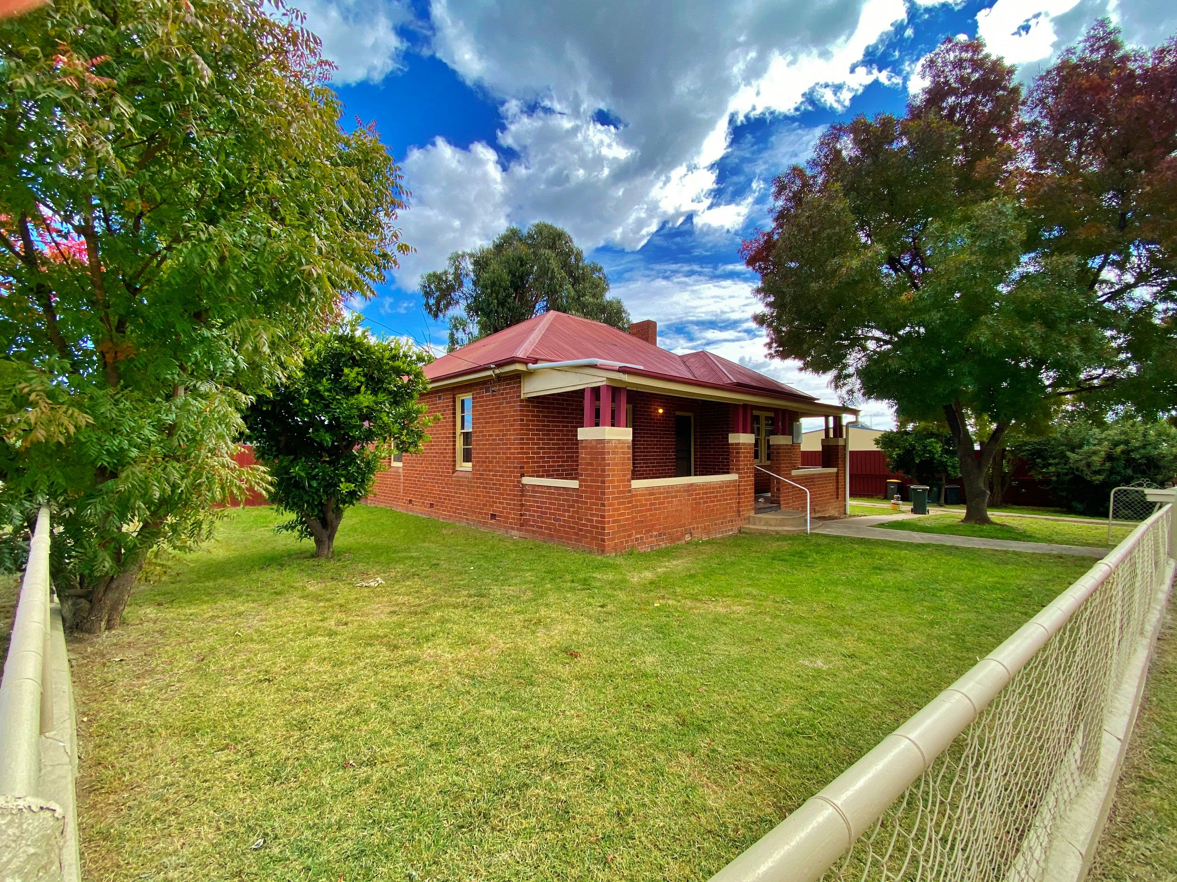 21 Mackenzie Street, Young NSW 2594, Young - Thumbnail 2