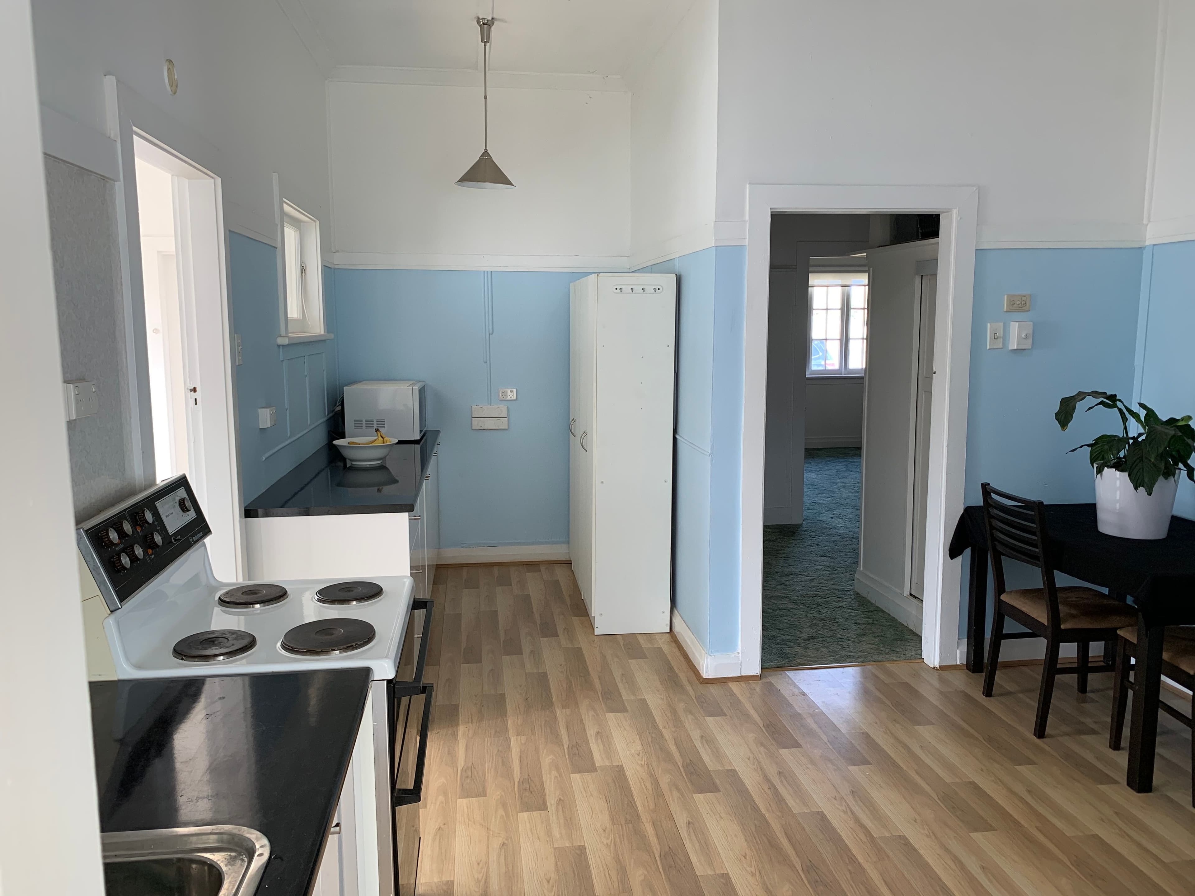 10 Mingelo Street, Peak Hill NSW 2869, Peak Hill - Thumbnail 2