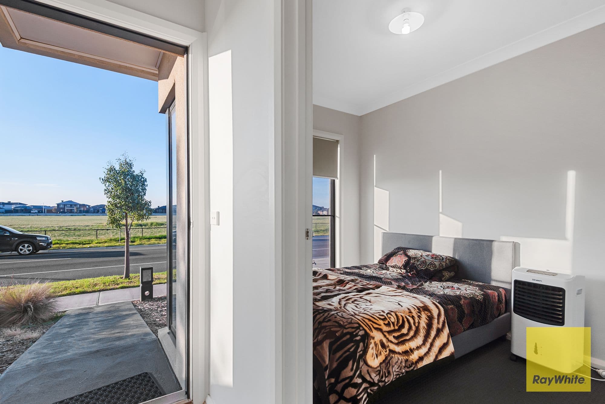 73 Dover Street, Truganina VIC 3029, Truganina - Thumbnail 4