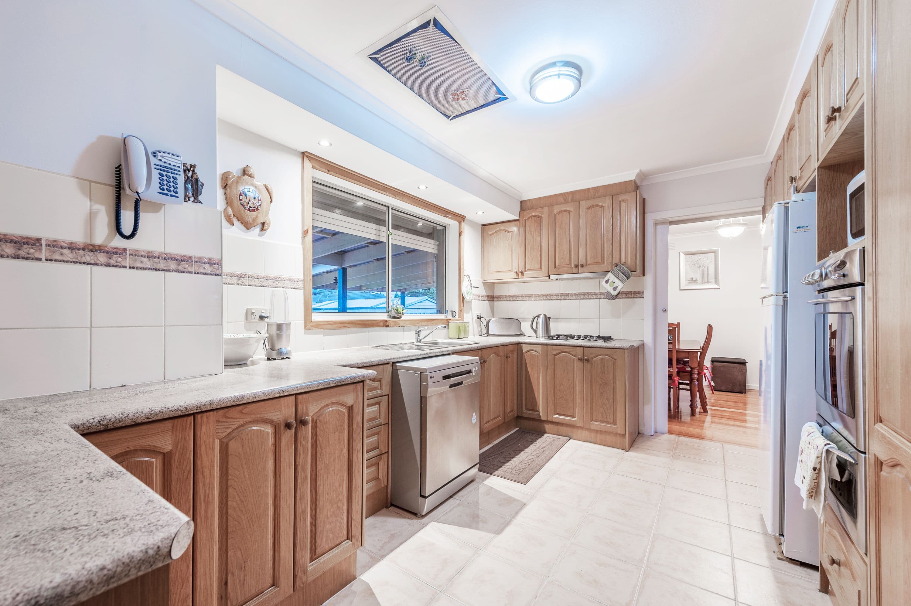 302 Furlong Road, St Albans VIC 3021, St Albans - Thumbnail 6