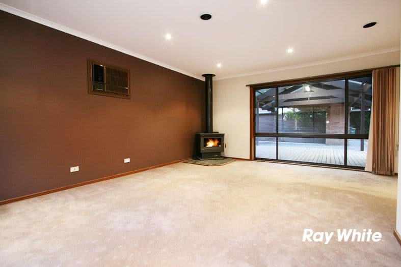 34 Eildon Parade, ROWVILLE VIC 3178, Rowville - Thumbnail 3