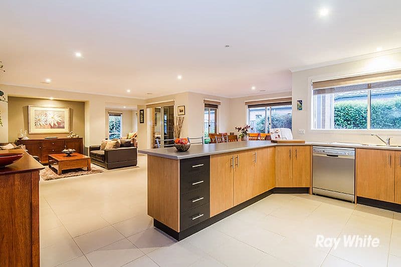 9 Caribbean Pine Court, Lyndhurst VIC 3975, Lyndhurst - Thumbnail 4