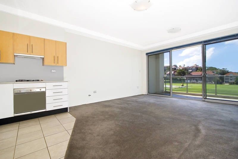 10 West Promenade, MANLY NSW 2095, Manly - Thumbnail 3