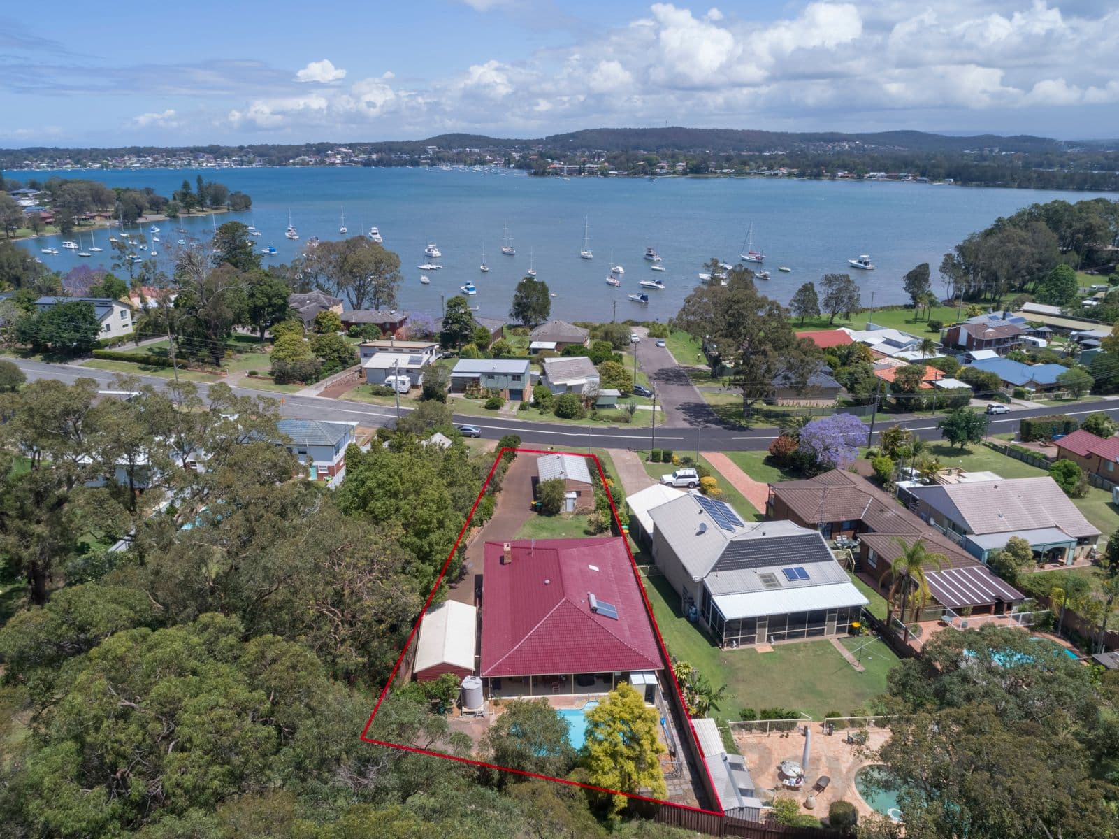 98 Bay Road, Bolton Point - Image 1