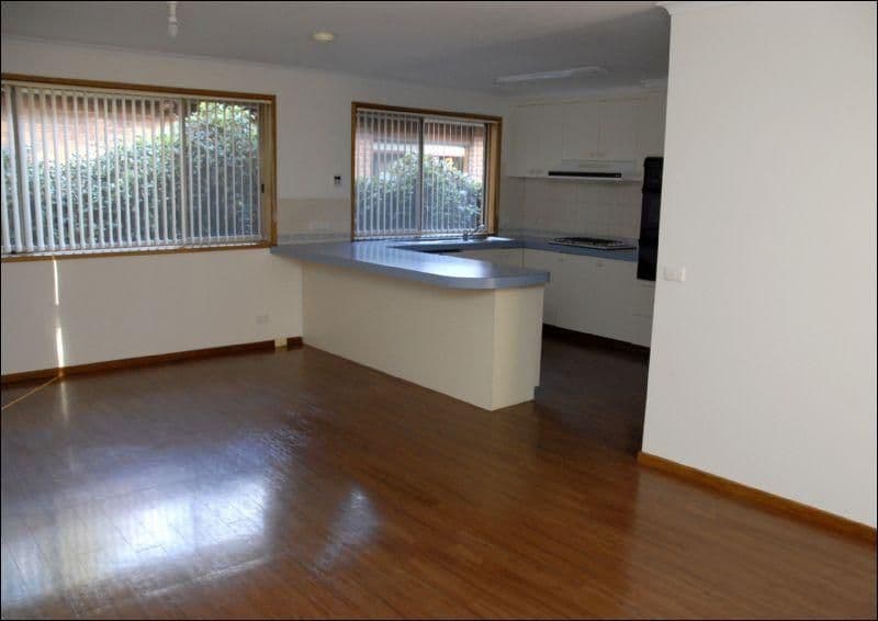 8 Waterford Avenue, PORTLAND VIC 3305, Portland - Thumbnail 2