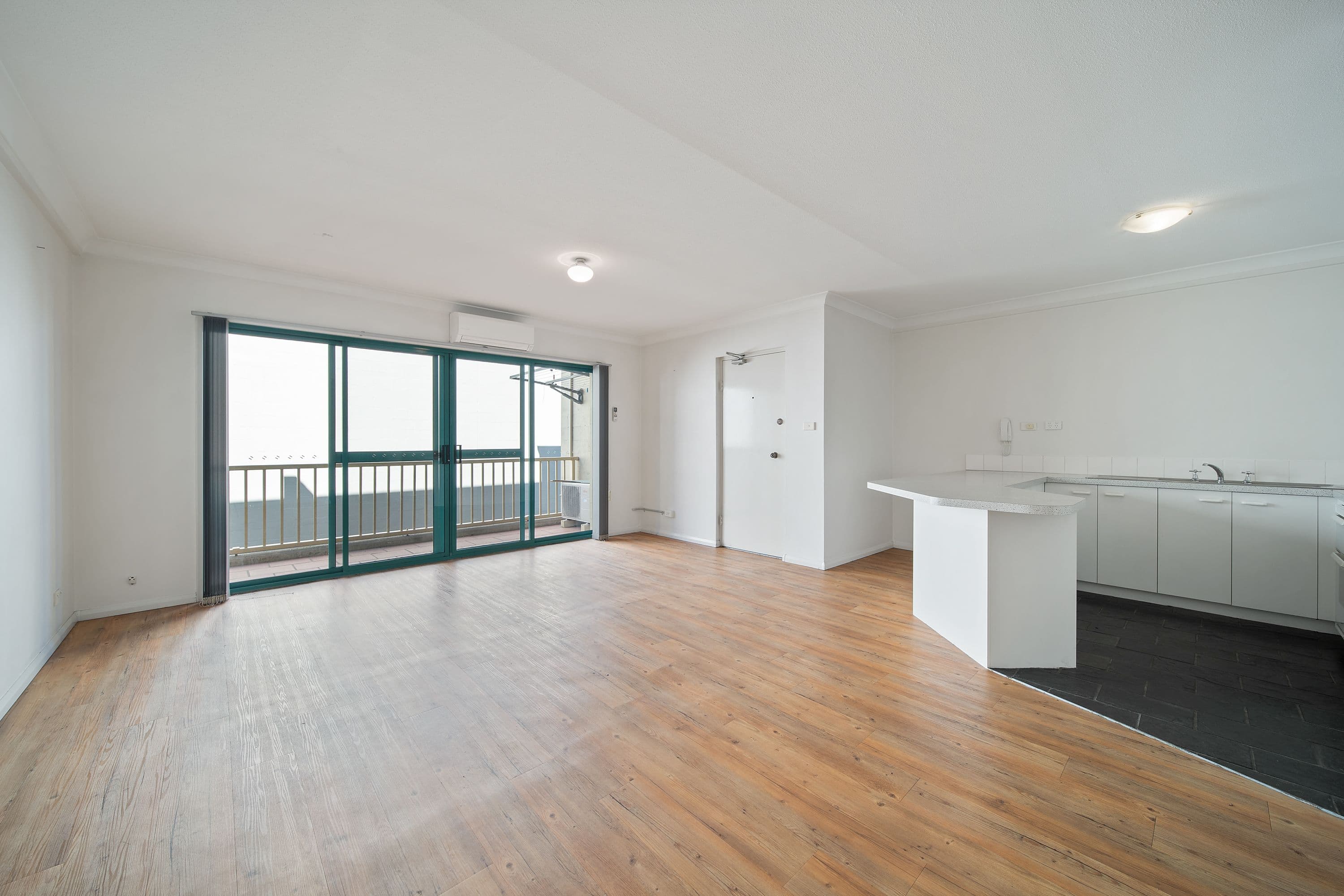 53 Mcmillan Crescent, Griffith ACT 2603, Griffith - Thumbnail 3