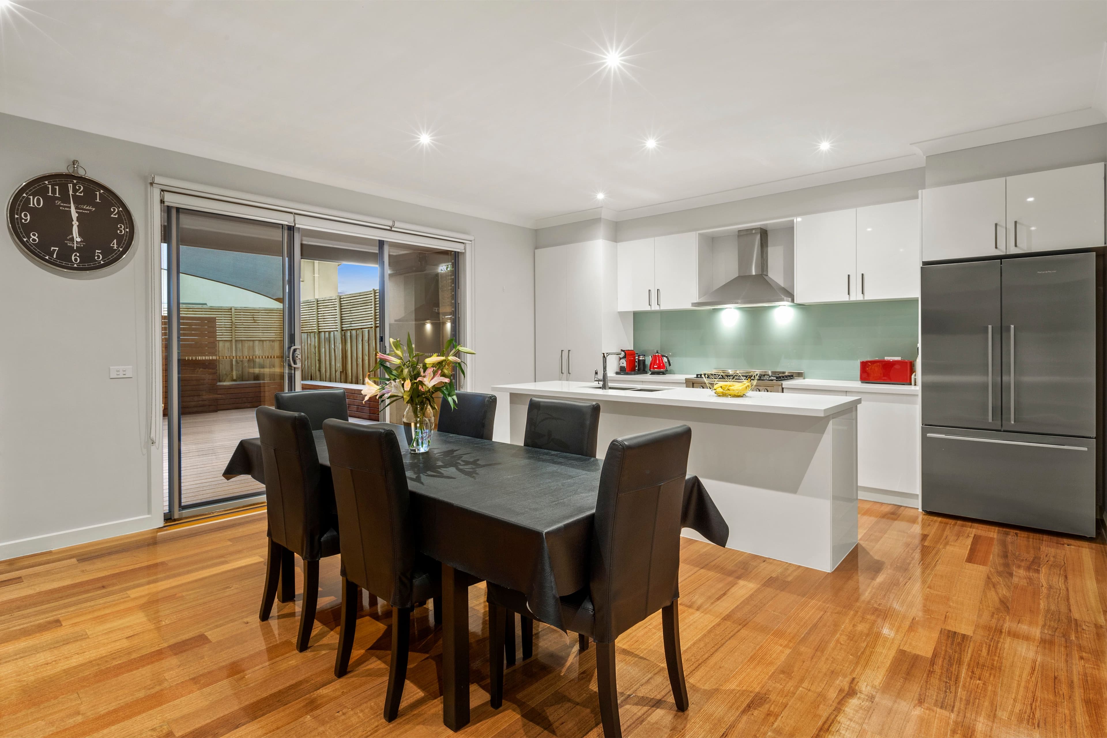 17 Outhwaite Avenue, Doncaster VIC 3108, Doncaster - Thumbnail 3