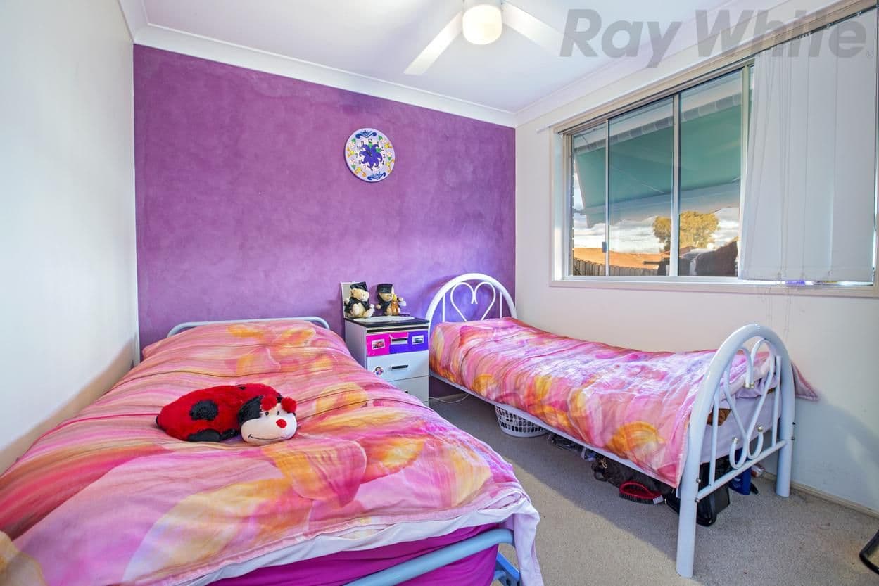 6 Lupton Place, Horningsea Park - Thumbnail 7
