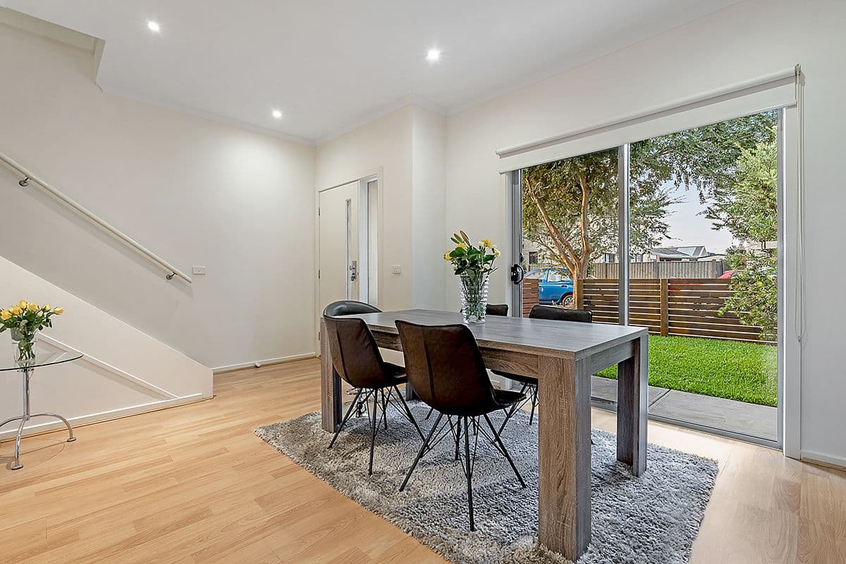 165 Central Park Avenue, Craigieburn VIC 3064, Craigieburn - Thumbnail 2