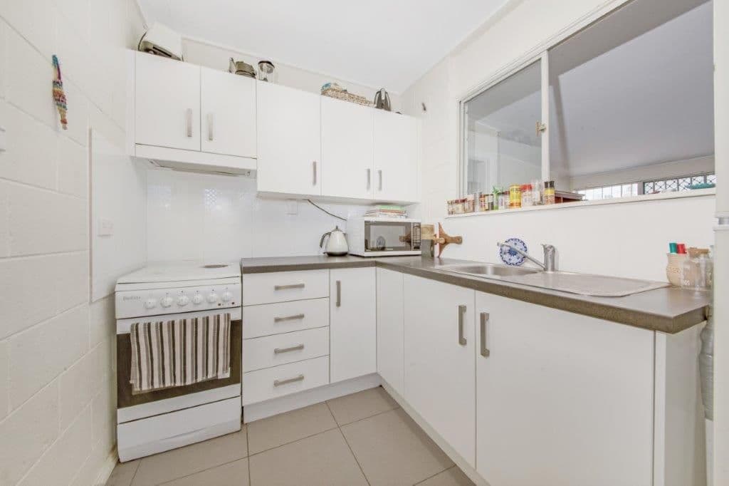 18 Amaroo Street, Boyne Island QLD 4680, Boyne Island - Thumbnail 8