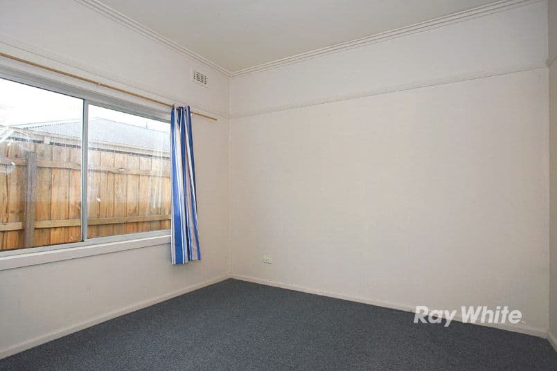 19 Henry Street, PAKENHAM VIC 3810, Pakenham - Thumbnail 7