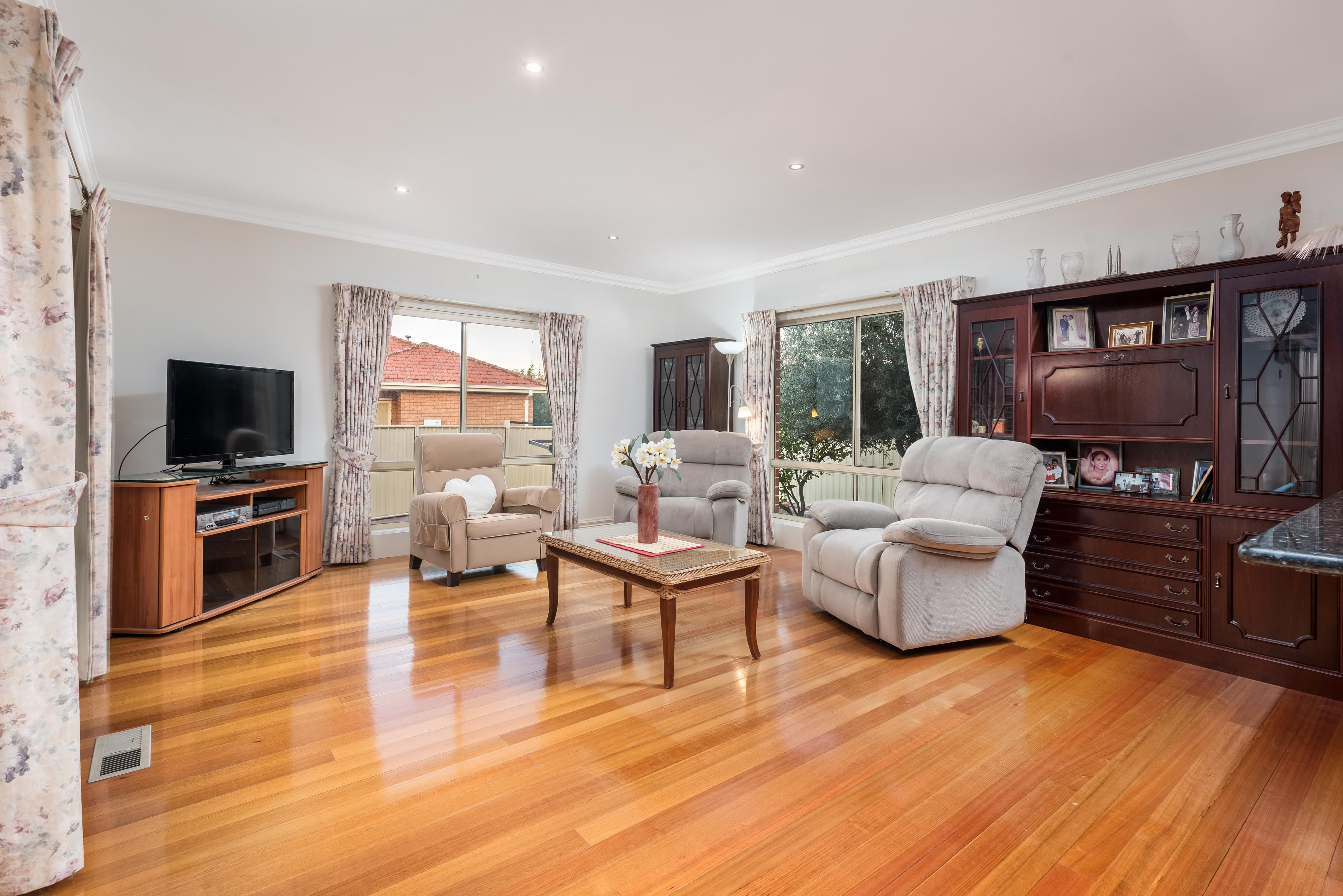 19 Samuel Court, Bundoora VIC 3083, Bundoora - Thumbnail 4