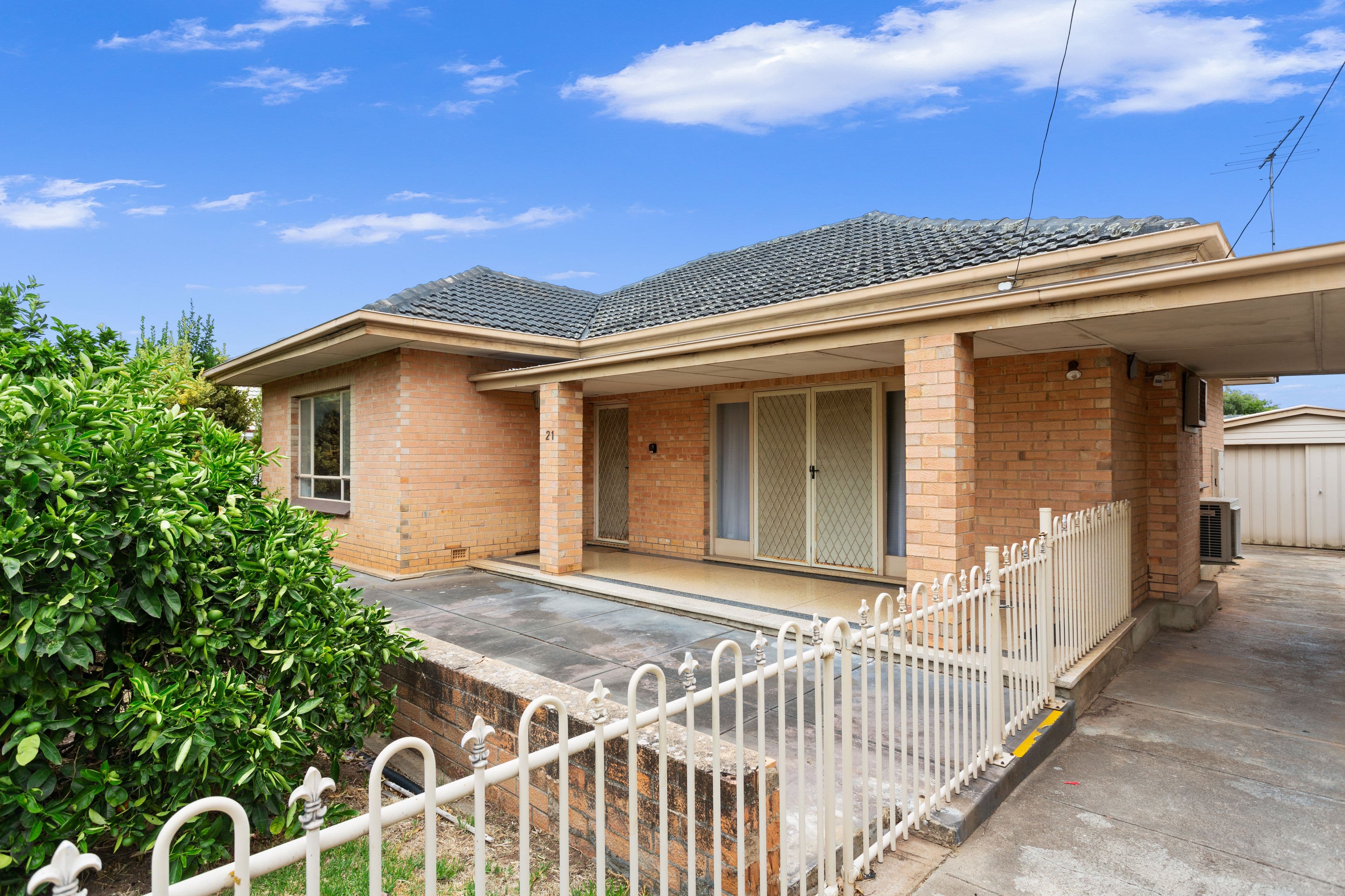 21 Strathmore Avenue, Tranmere SA 5073, Tranmere - Thumbnail 2