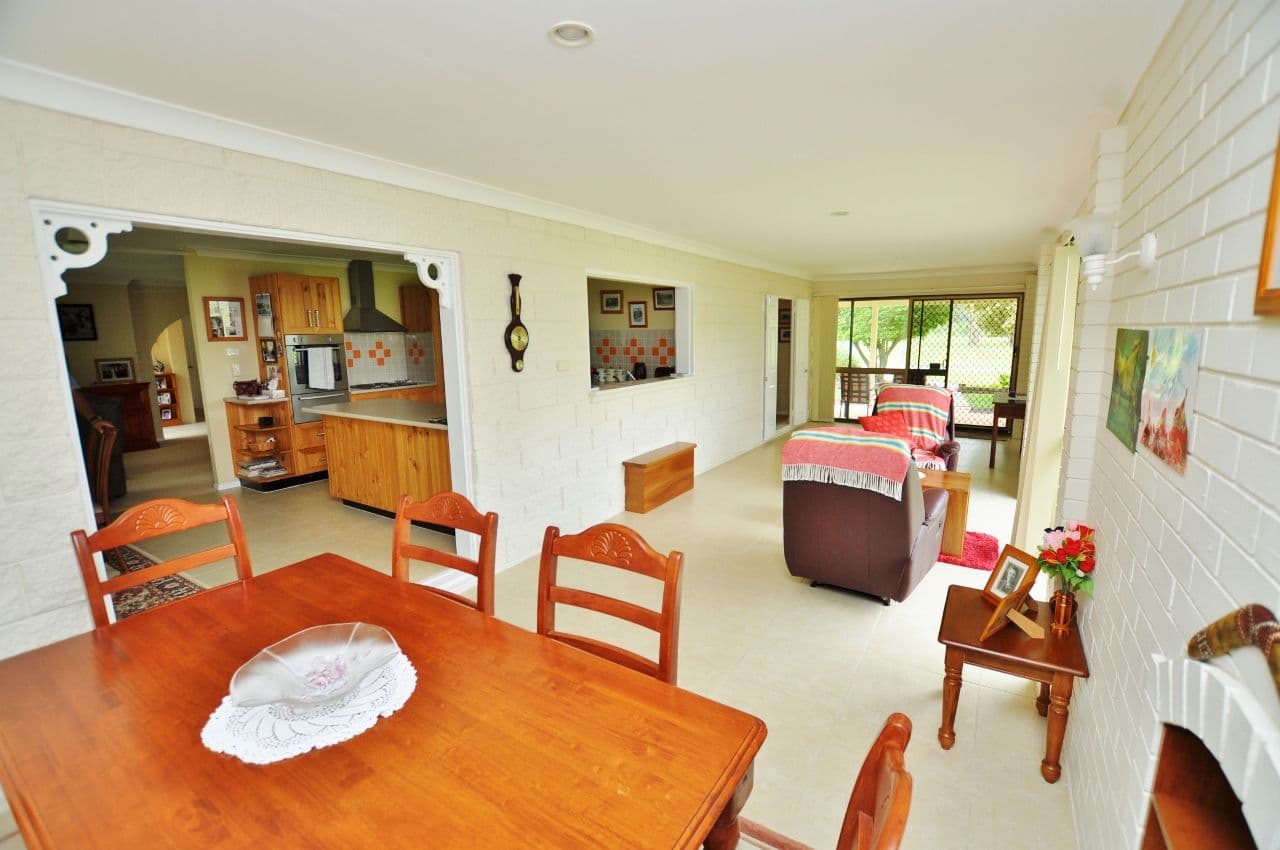 209 Hardwood Road, Landsborough QLD 4550, Landsborough - Thumbnail 7